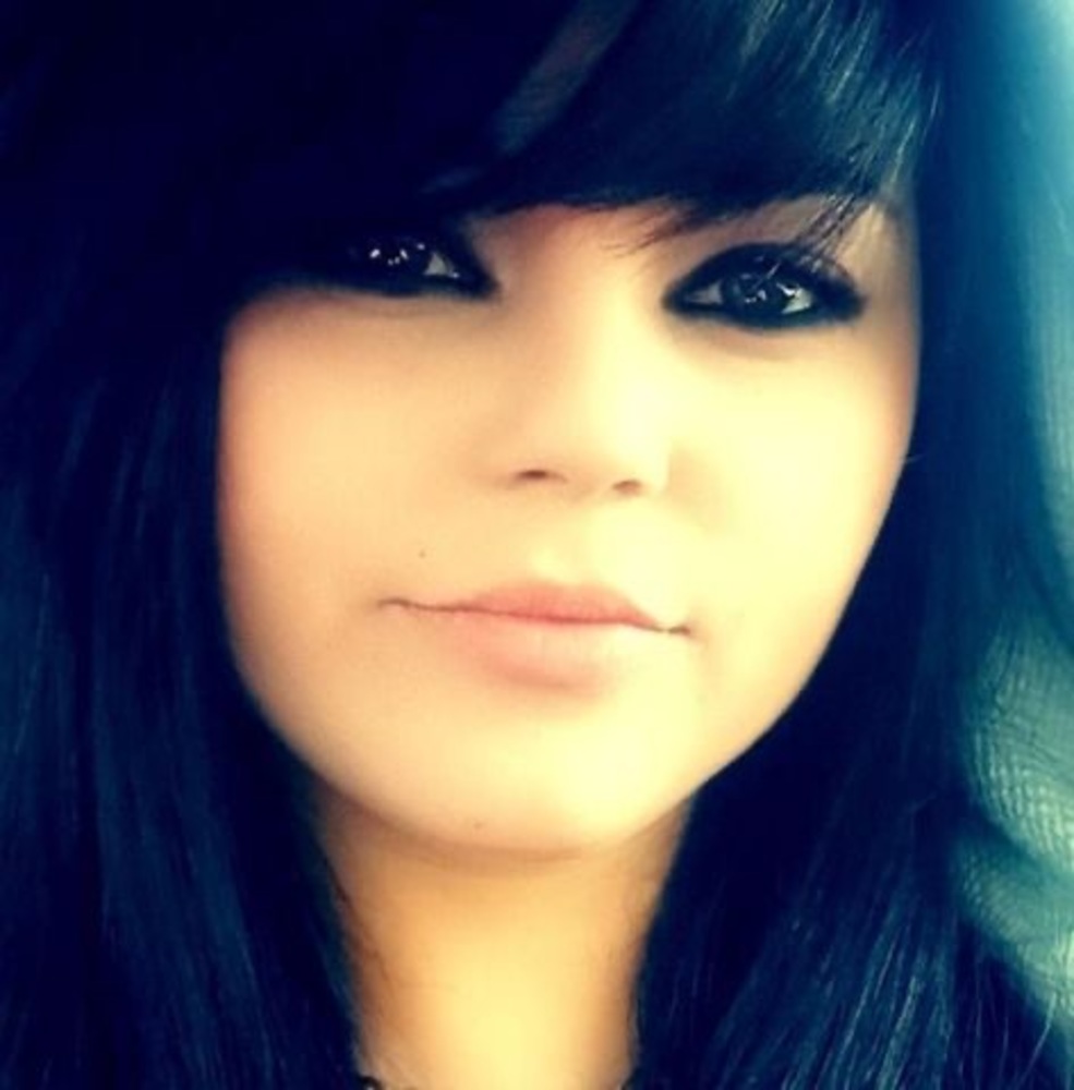 Meet your Posher, Ayla